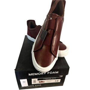 London Fog Red Mens Shoe 9.5 Slip On Memory Foam Athletic Fashion Sneaker NEW